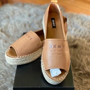 DKNY Mer Platform Espadrilles in Tan
